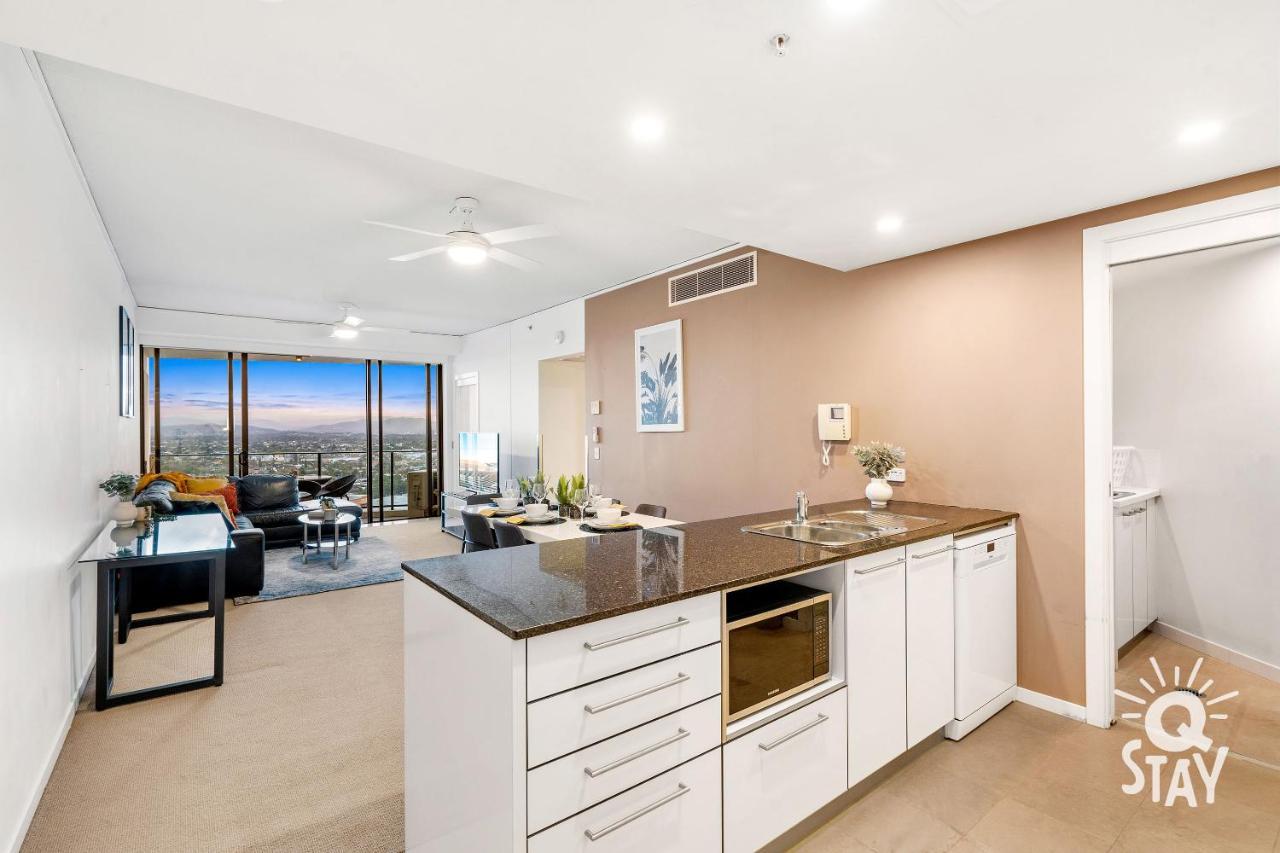 Sierra Grand Broadbeach 2 Bedroom - Qstay Apartment *